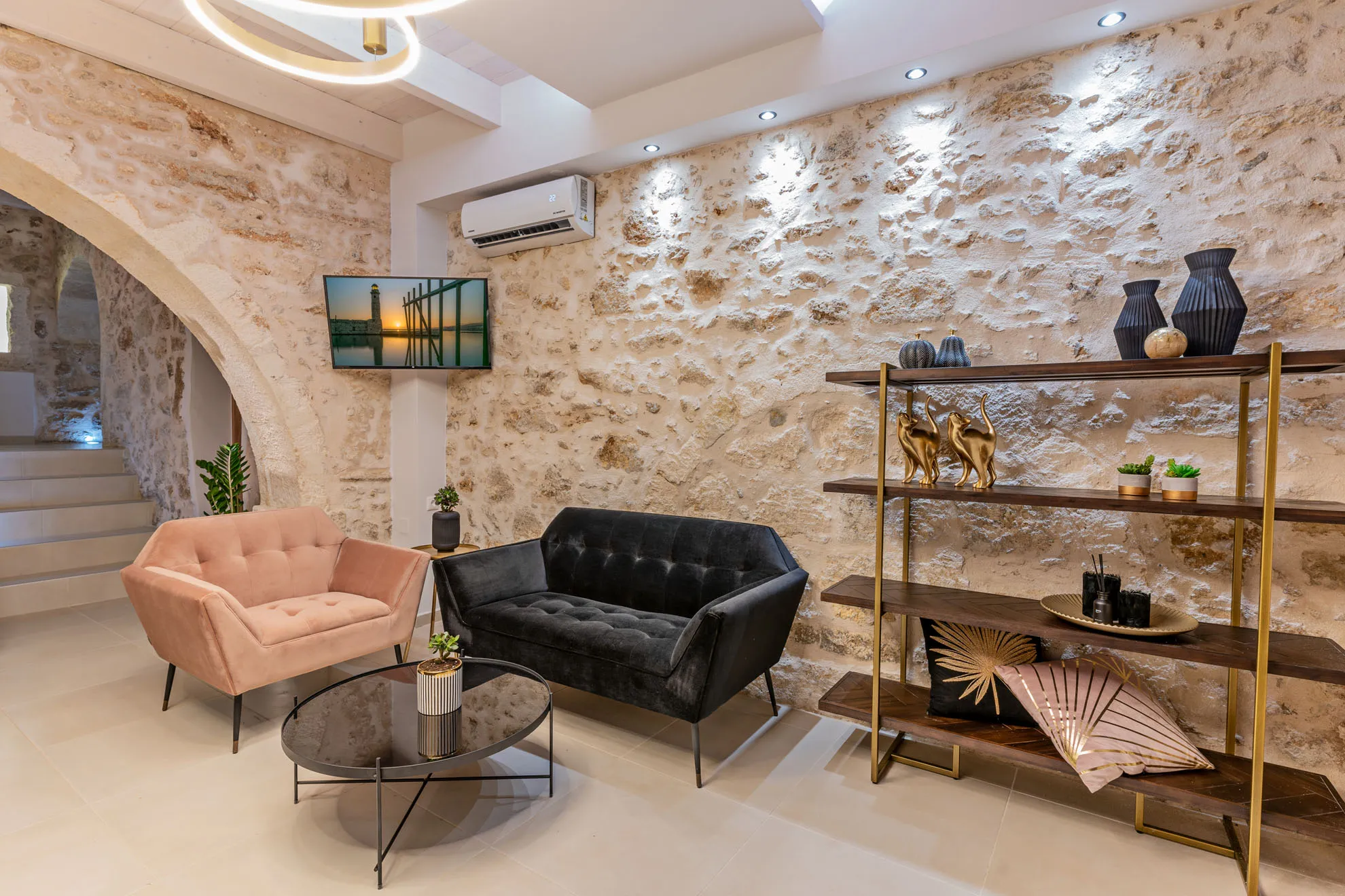Erotokritos Suites Reception and Garden
