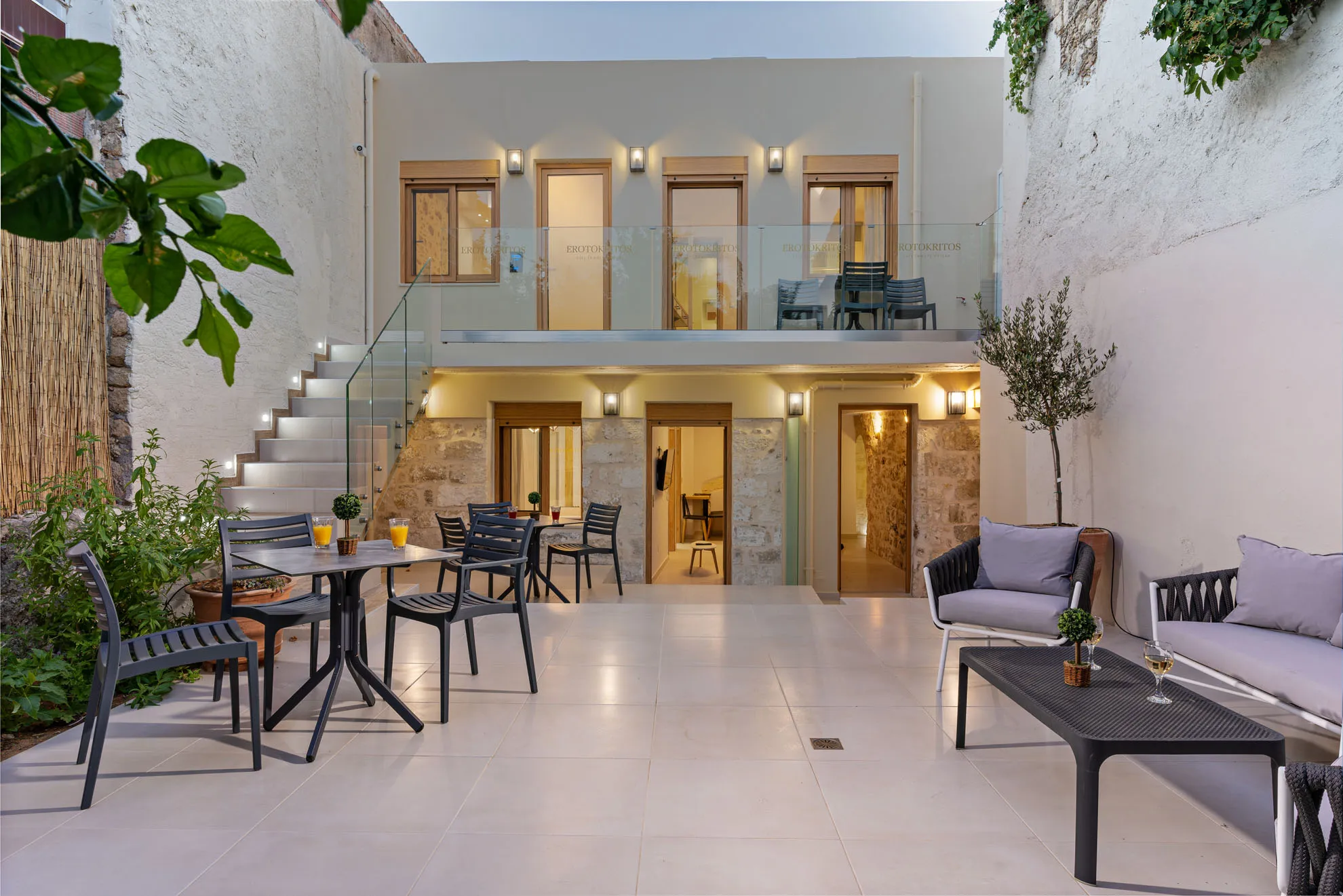 Erotokritos Suites Reception and Garden